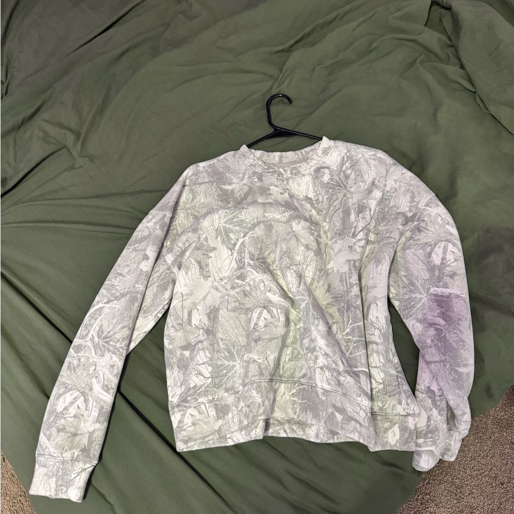 Hollister Camo Boxy Long Sleeve Hoodie
